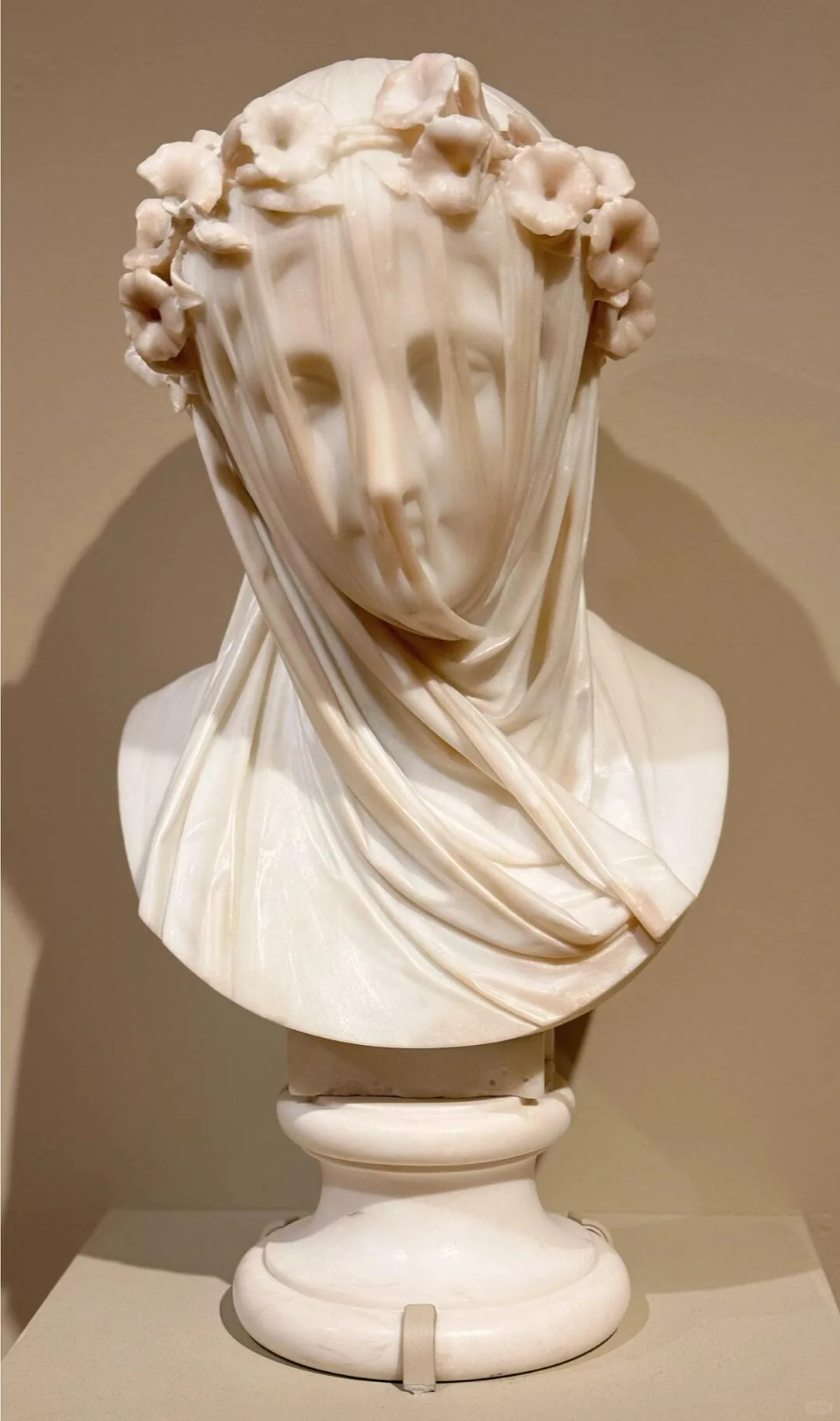 Raffaelle Monti's marble Veiled Lady at the Minneapolis Institute of Art