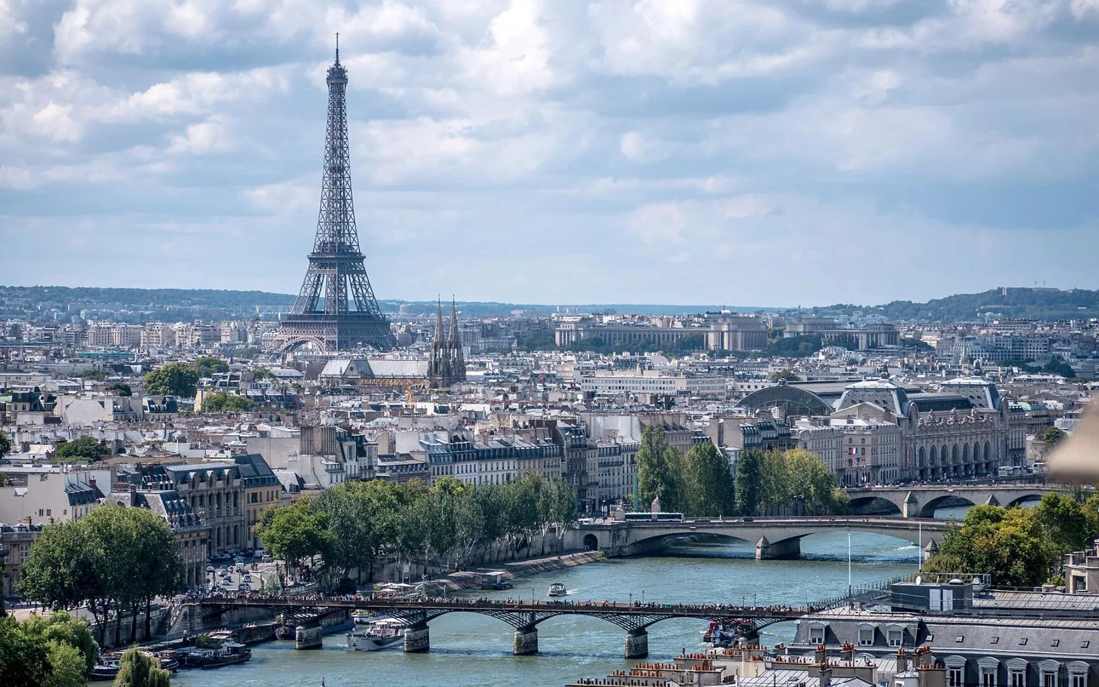 Paris skyline with the Eiffel Tower and Seine
