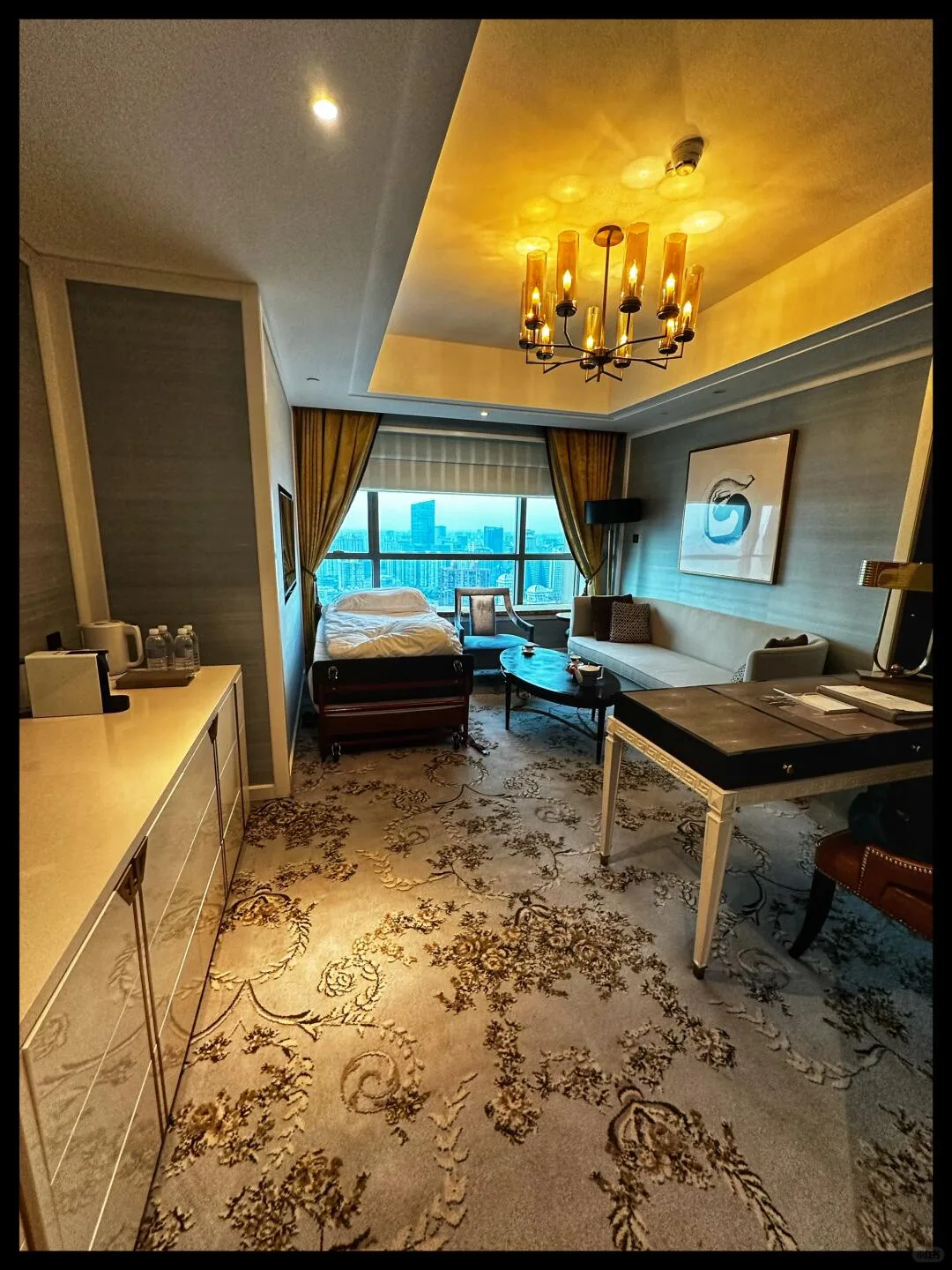 Living and sleeping area in a St. Regis Shanghai Jingan suite